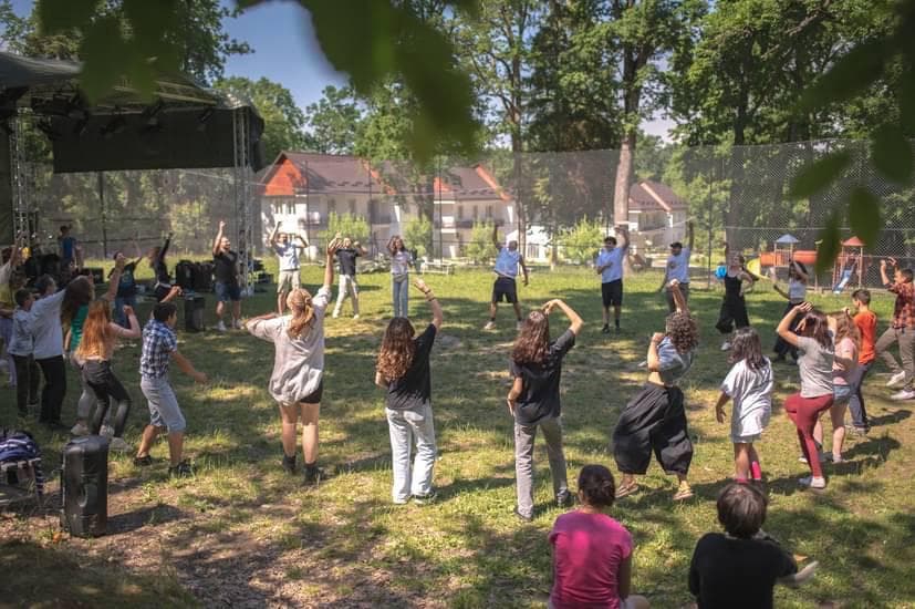 Dialog, comunitate și co-creație cu Jo